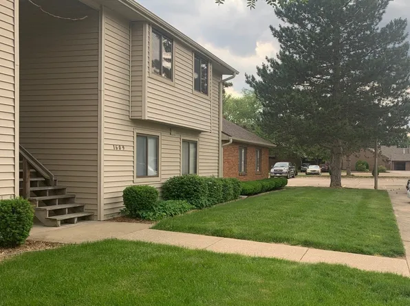 1609 Lyndhurst Dr APT F, Savoy, IL 61874