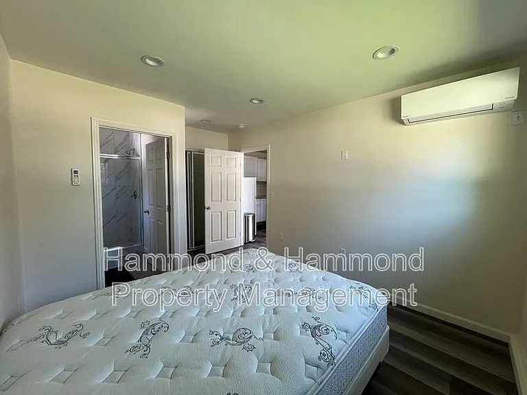 4447 Babcock Ave — Photo 12