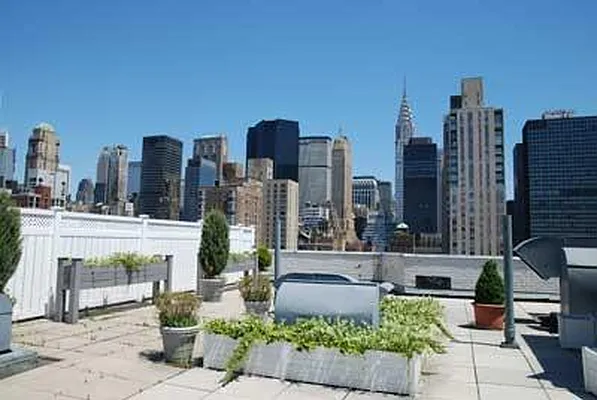 Rented by Buchbinder & Warren | media 16