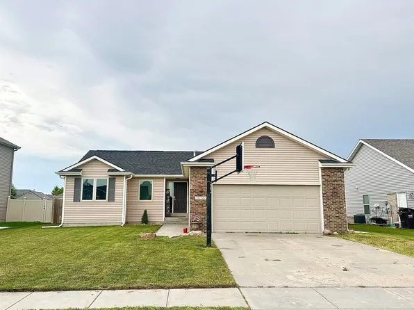 14321 Quentin St, Waverly, NE 68462