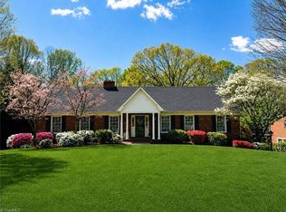 4050 Dresden Dr, Winston Salem, NC 27104