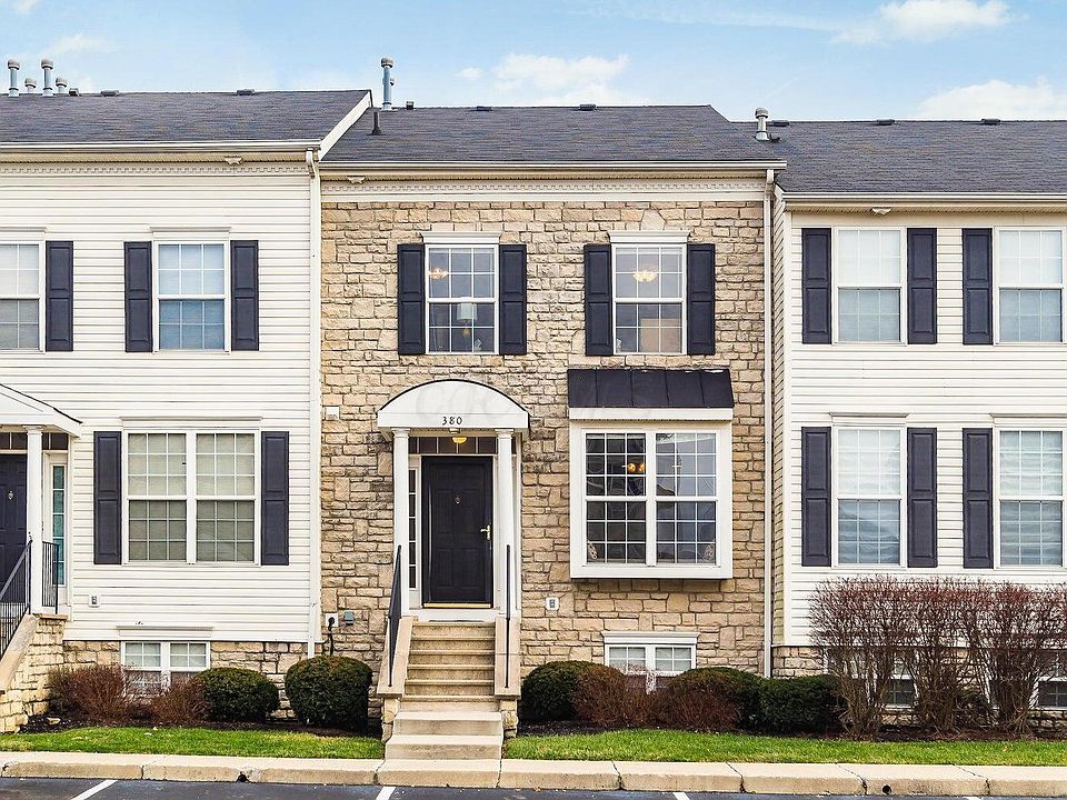 1st image of 380 Oxford Oak Dr