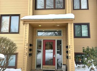 300 Farington Blvd APT 48, Holland, MI