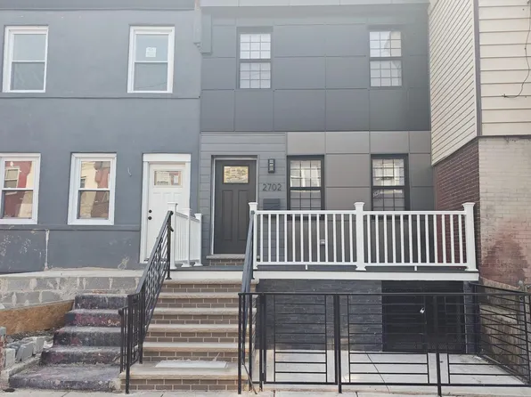 2702 S Marshall St, Philadelphia, PA 19148