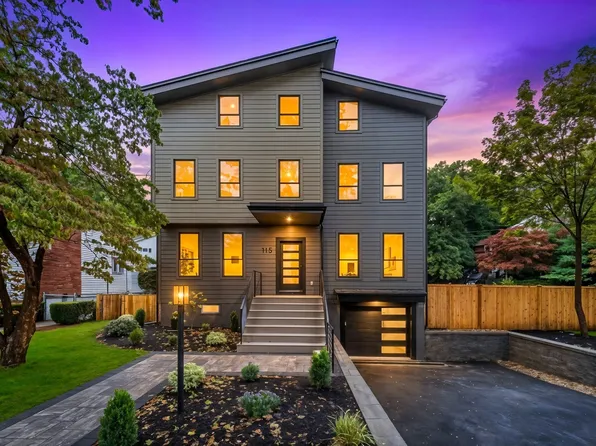 115 Winchester Rd, Arlington, MA 02474