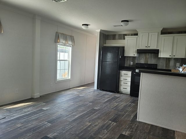 2nd image of 83 Stebbins Dr #5