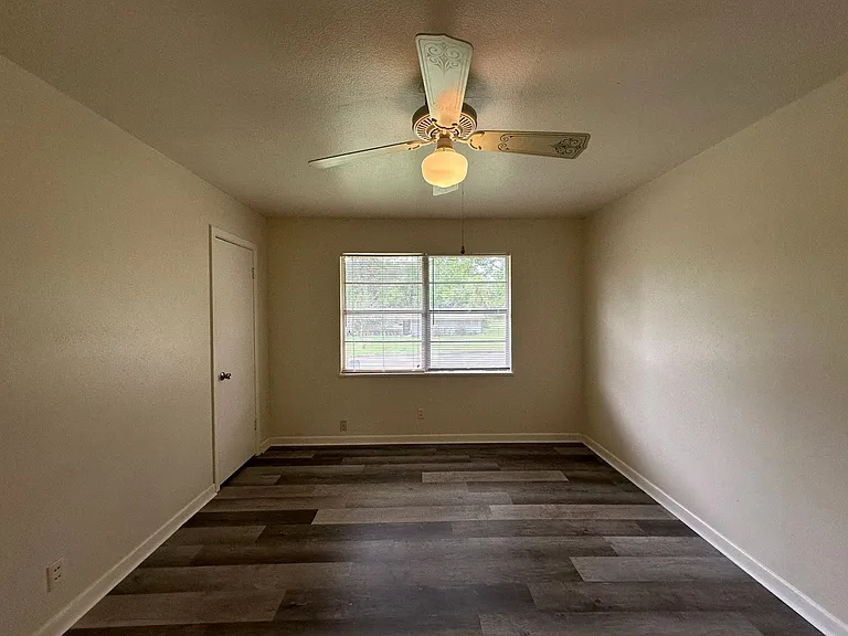 2725 Tanglewood Dr — Photo 16