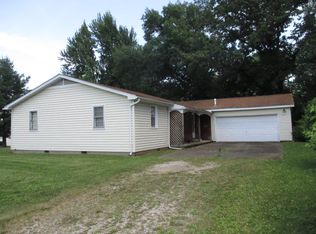 1202 N Rector Ave, Robinson, IL 62454