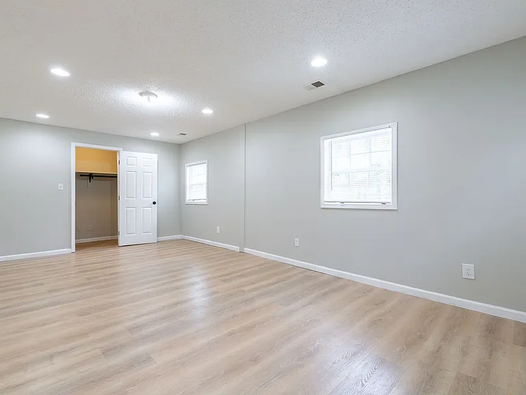 1000 Rampart Pl — Photo 7