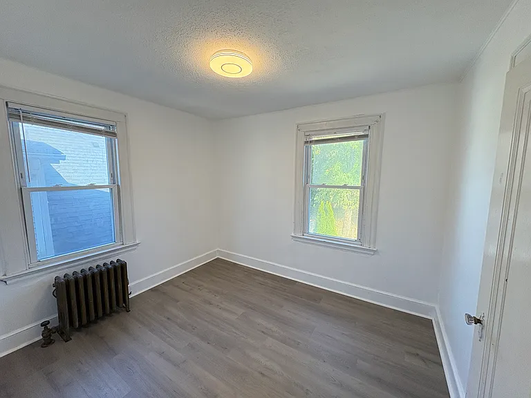 273 Peck Ave — Photo 21