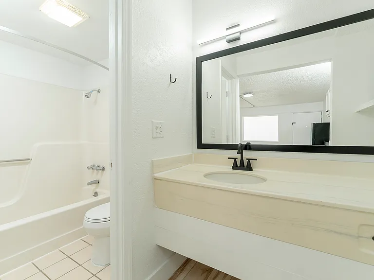 4120 Williams Ave #A — Photo 2