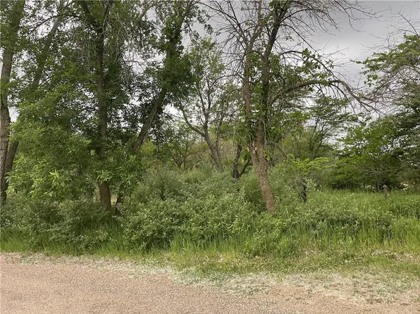 4211 Bluegrass Dr, Panora, IA 50216