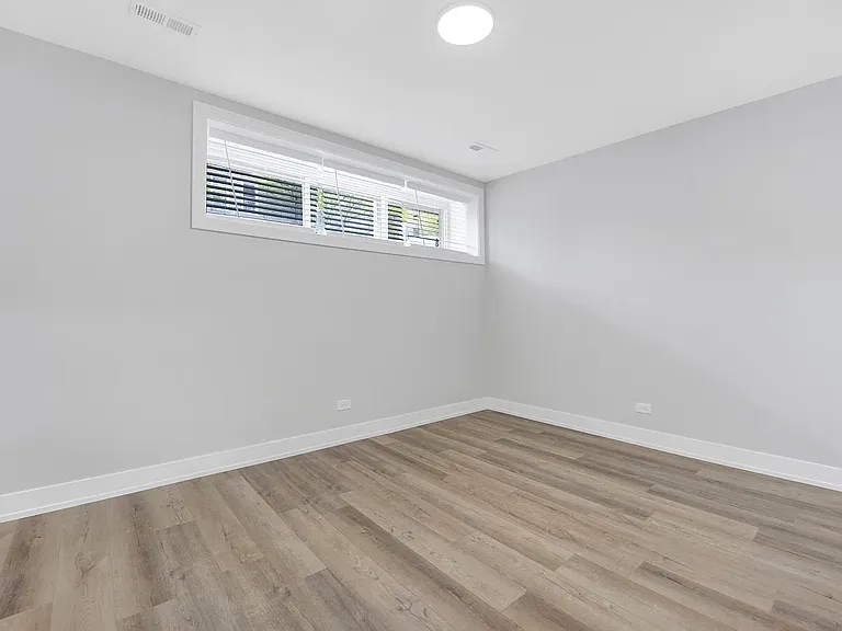 1900 W 17th St #1R — Photo 17
