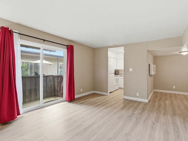 4112 Bowser Ave #205 — Photo 21