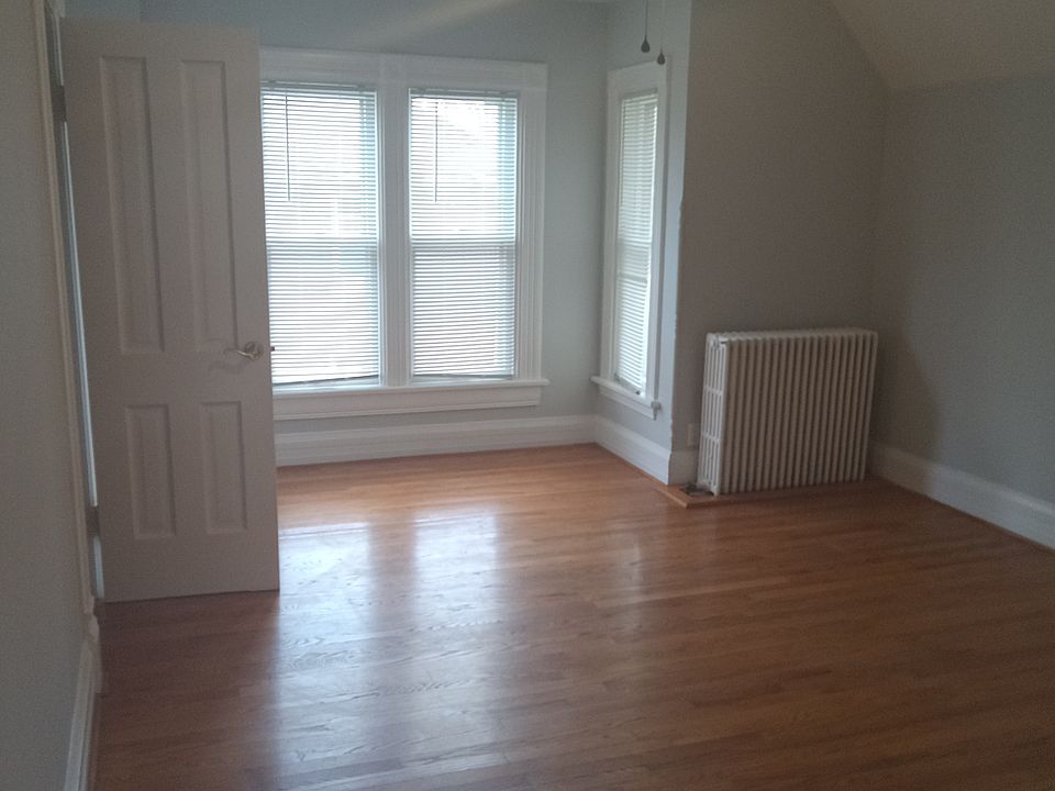 Large bedroom