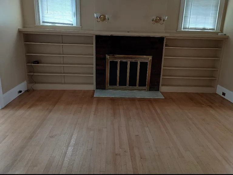 30 Mechanic St — Photo 1