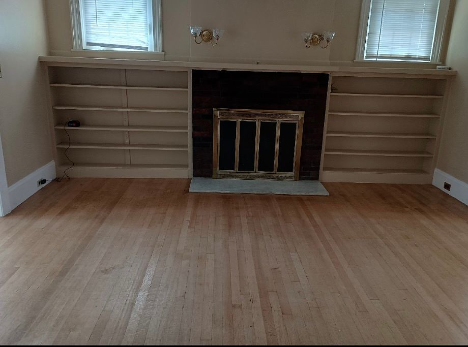 1st image of 30 Mechanic St