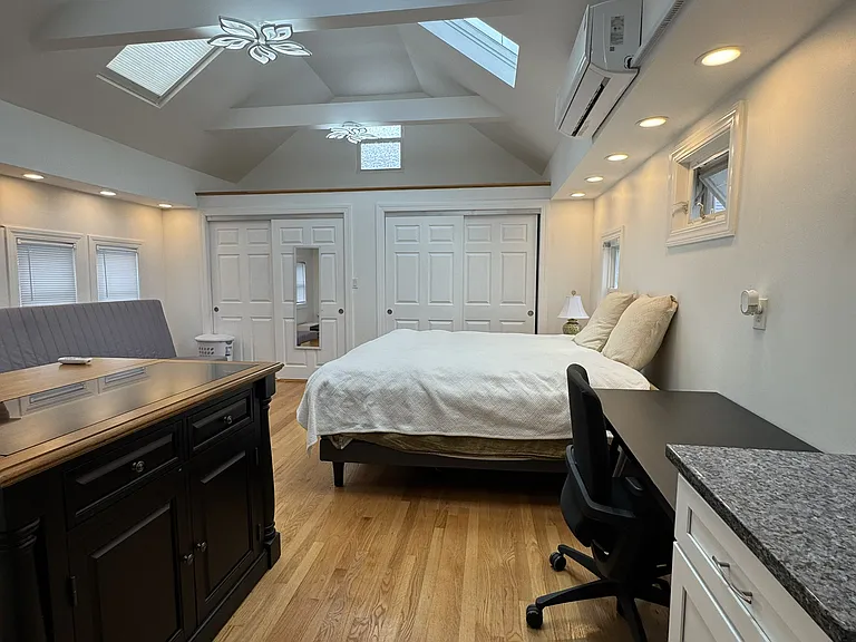 16B Homestead Ave #16B — Photo 8