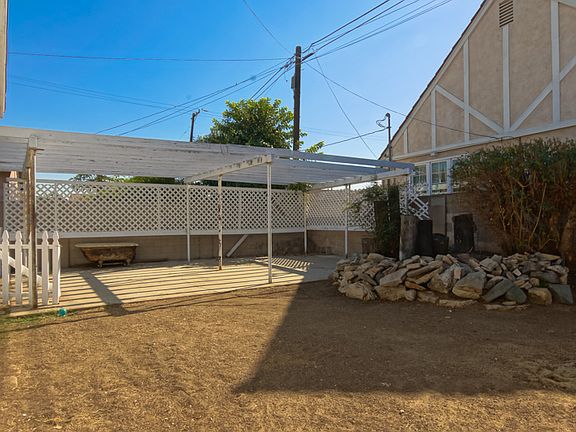 5th image of 208 W Lomita Blvd