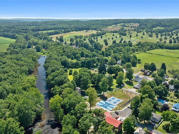 2nd image of 21368 Church St