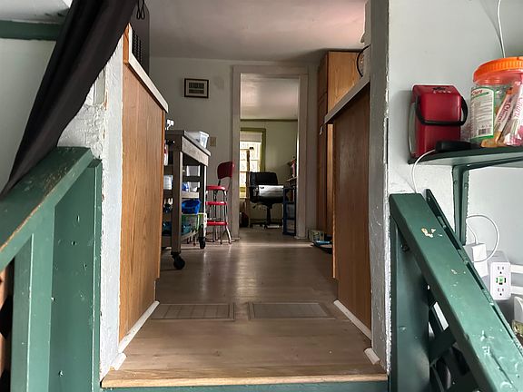 2nd image of 1226 Perrot St