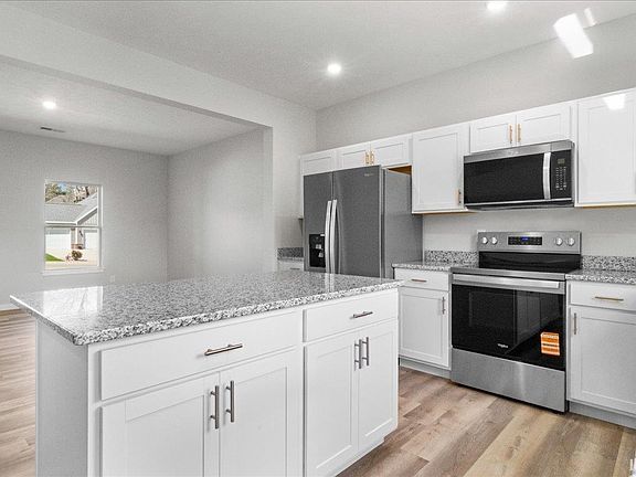 5th image of 5670 Hillside Trl