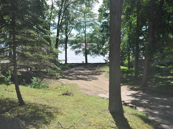 4543 Cordes Rd, Delton, MI 49046