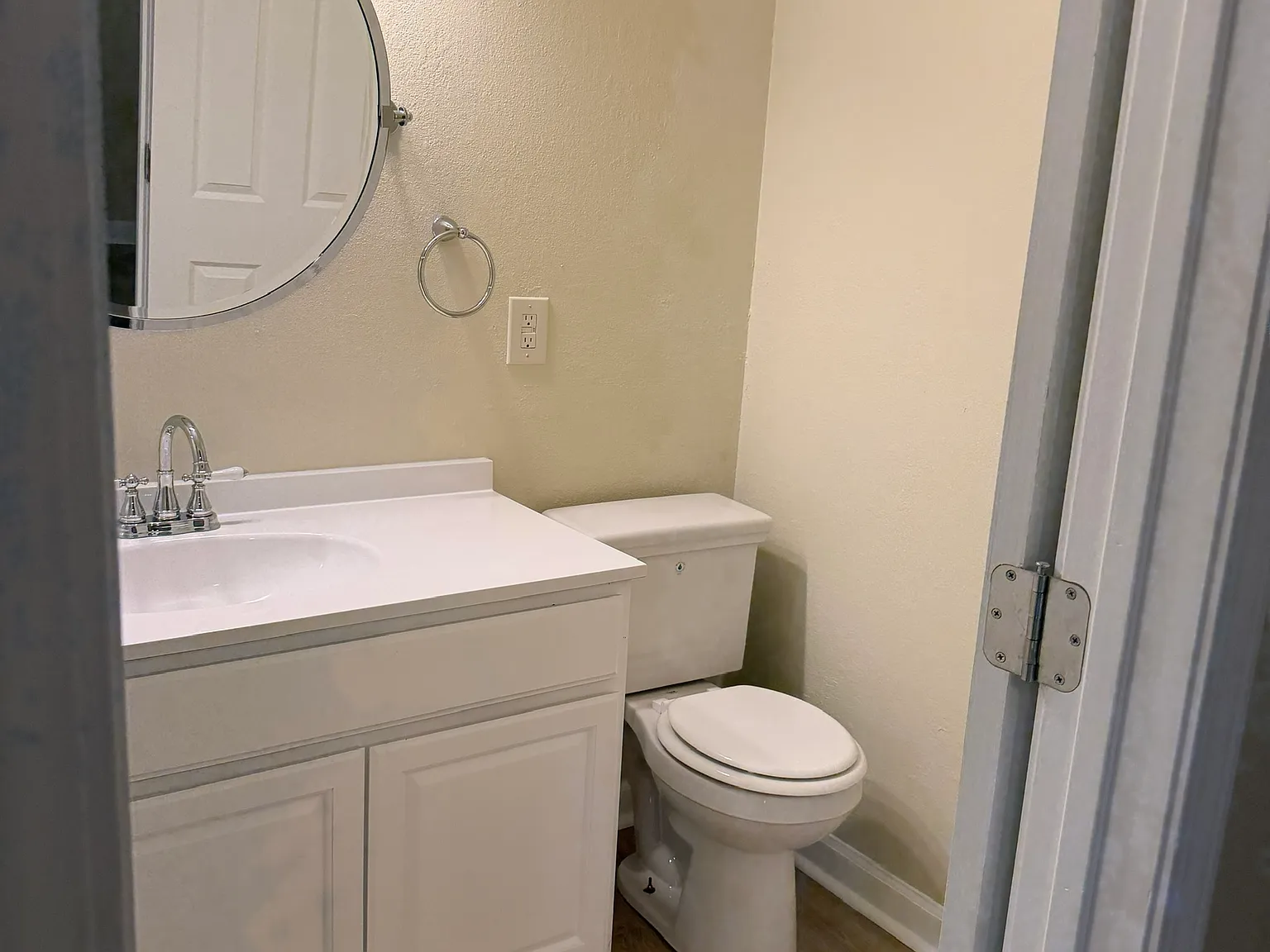 2 bed, 900 sqft, $975 — Photo 3
