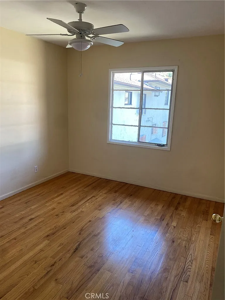 2 bed, 736 sqft, $2,200 — Photo 4