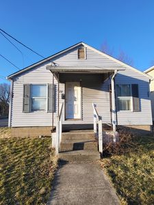 72 Maholm St, Newark, OH, 43055