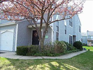 1st image of 82 Lakebridge Dr S