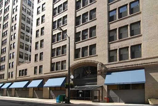 740 S Federal St #302 — Photo 1