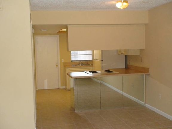 2nd image of 12723 Lockey Ln