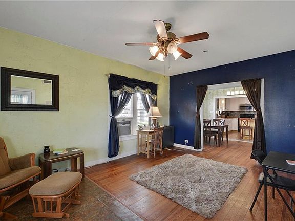 5th image of 305 S Orchard Ave