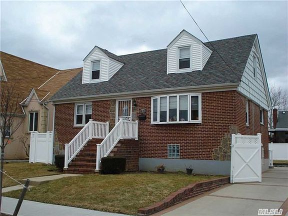 3rd image of 15835 97th St