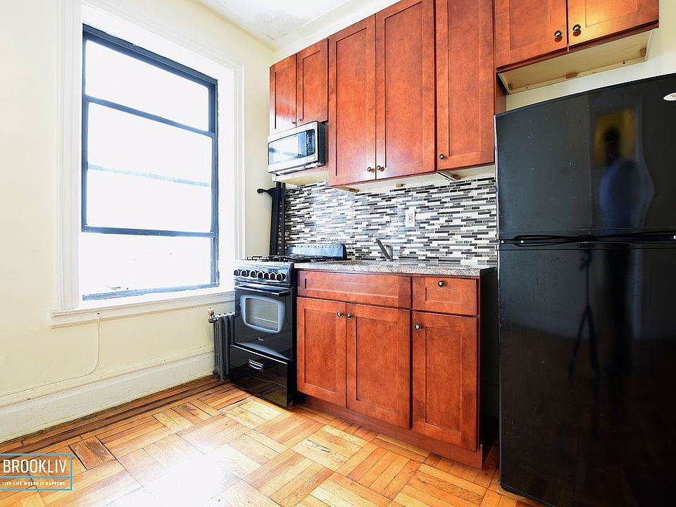 1st image of 2016 Regent Pl APT 2G