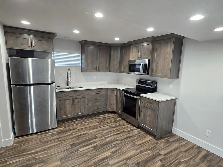 4108 S Madison Ave — Photo 12