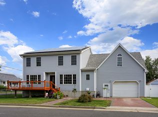 2 Avenue A, Port Monmouth, NJ 07758