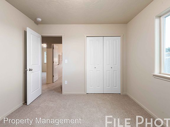 4th image of 1525 N Corbin Ln #11460934