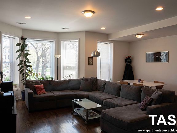 4th image of 1856 N Humboldt Blvd #1N