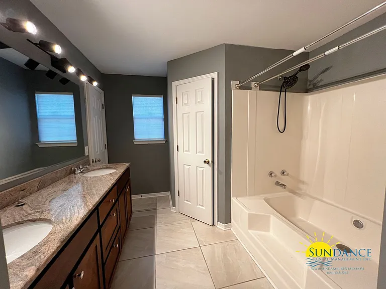 1211 Jefferyscot Dr — Photo 8