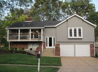 458 Maymont Dr, Ballwin, MO