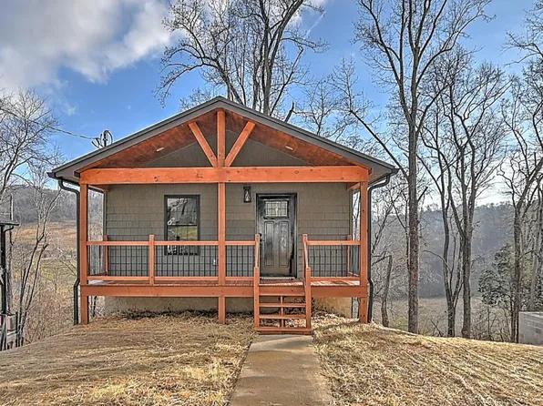 145 Daniel Ln, Elizabethton, TN 37643