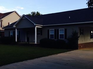 1695 Taw Caw Dr, Summerton, SC 29148