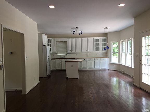 4th image of 1425 Landon Ct