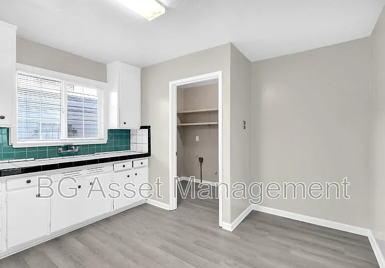 150 Marina Way — Photo 5