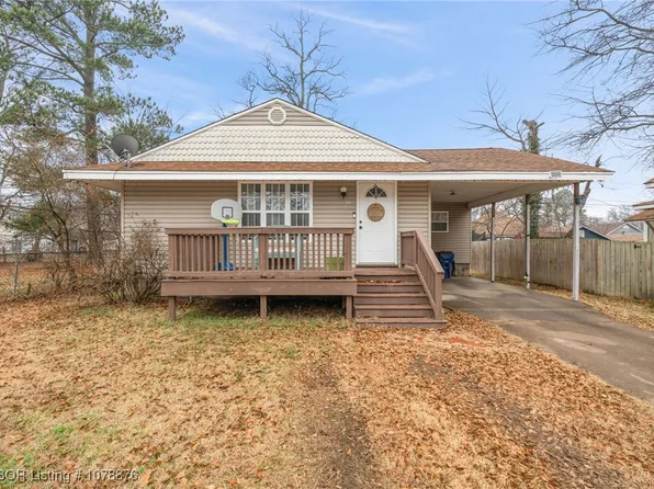 711 N 36th St, Fort Smith, AR 72903