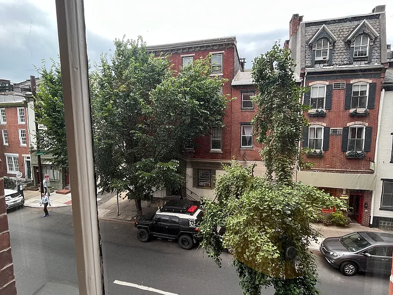 329 S 17th St #3 — Photo 15