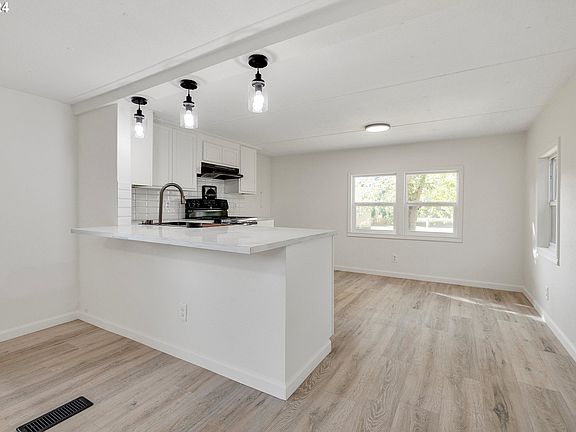 3rd image of 507 N 19th Ave Unit 39