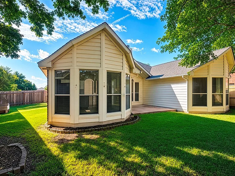 8248 Montoya Cir — Photo 12